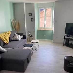 Entre La Montagne Et La Riviere Appartement Sinsat